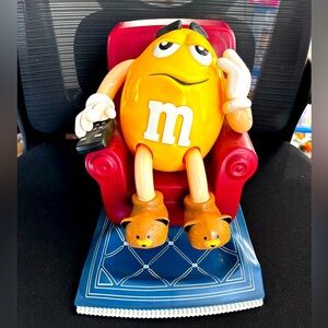 1999 M&M's "Couch Potato" Yellow Reclining Chair with Remote Slippers